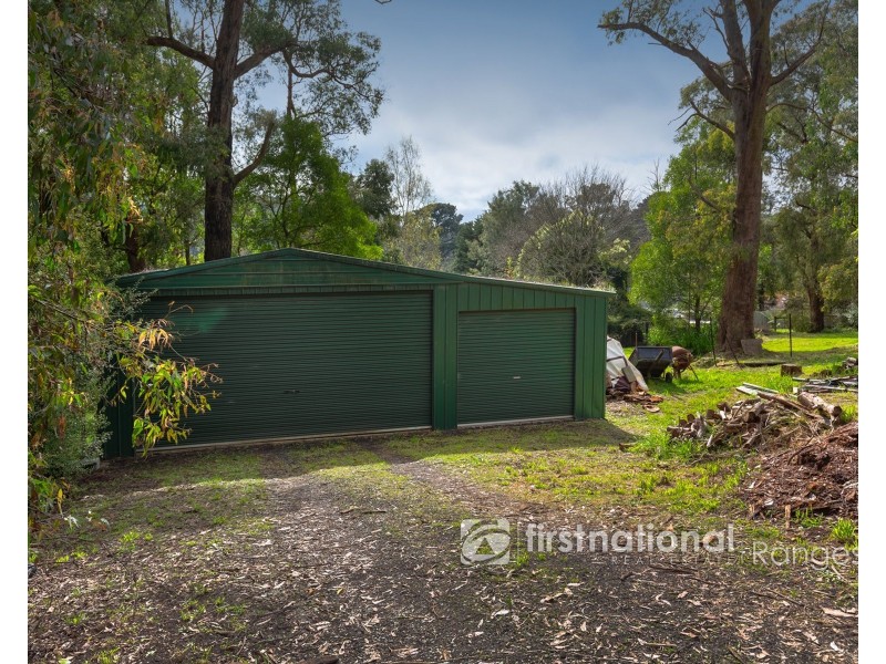 3 Salisbury Avenue, Cockatoo VIC 3781