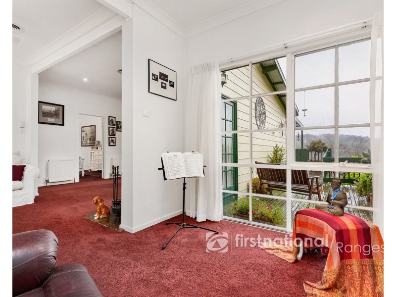 33 Highcliff Road, Upwey VIC 3158