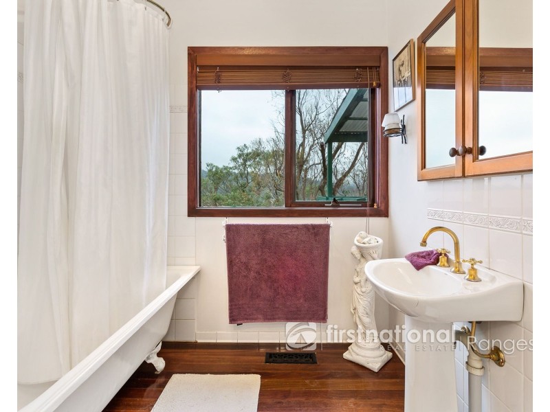 33 Highcliff Road, Upwey VIC 3158