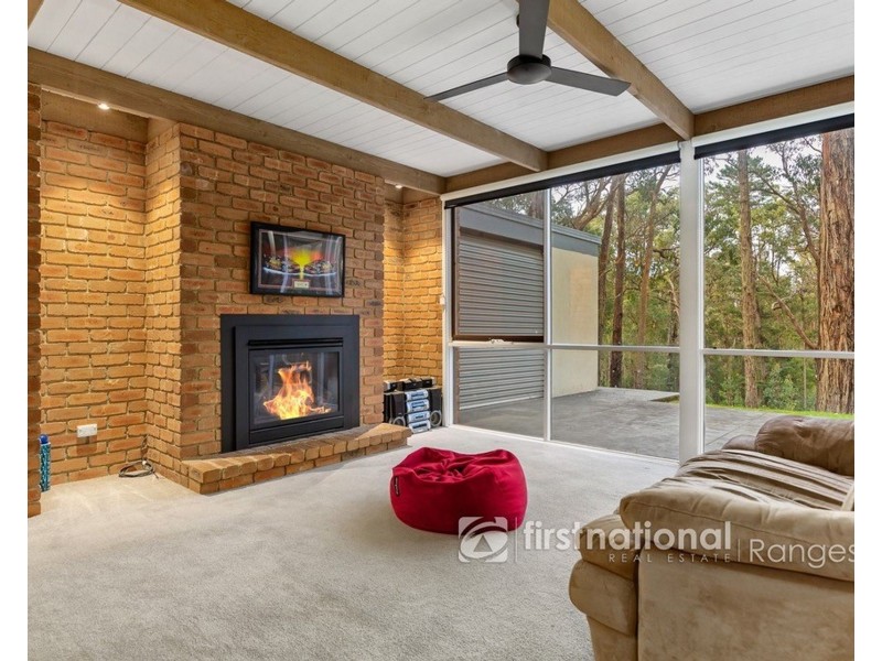 14 Alfred Grove, Emerald VIC 3782
