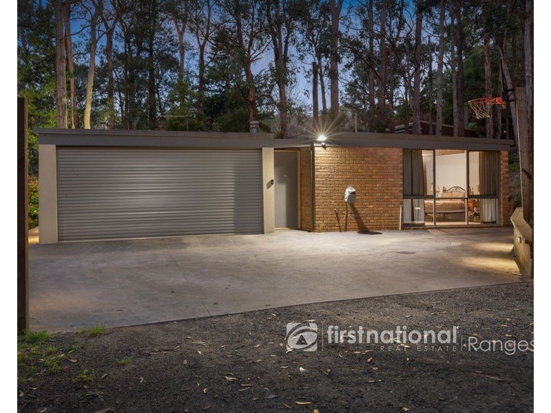 14 Alfred Grove, Emerald VIC 3782