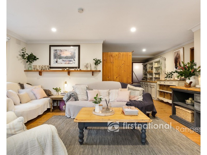 48 Pakenham Road, Cockatoo VIC 3781