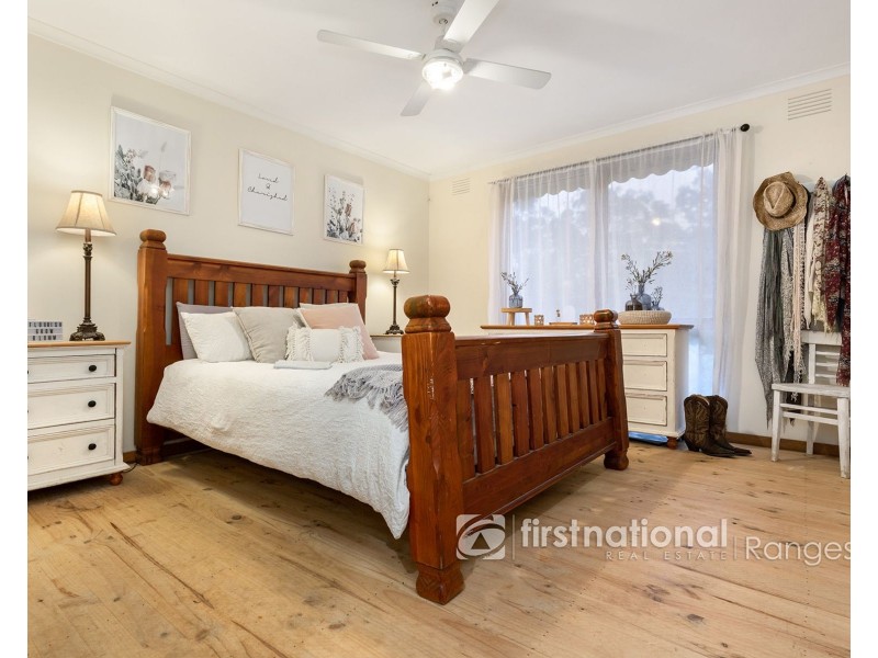 48 Pakenham Road, Cockatoo VIC 3781