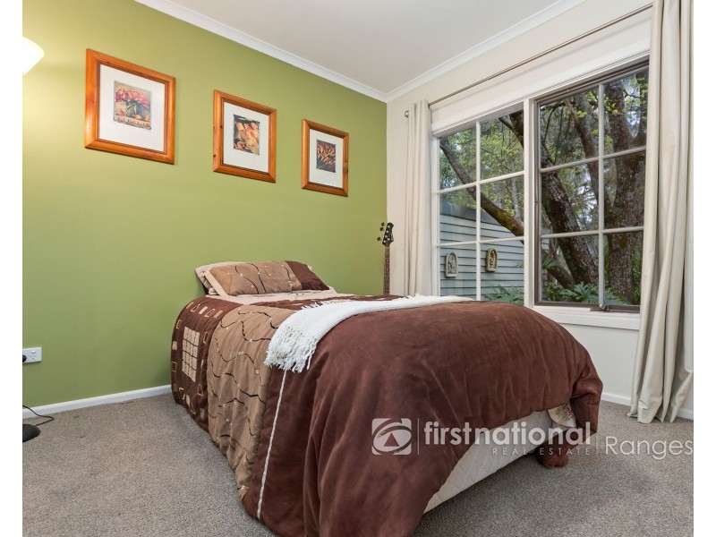 147 Woori Yallock Road, Cockatoo VIC 3781