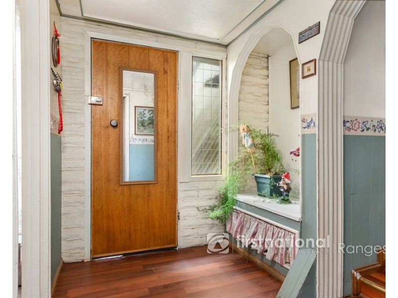 39 View Hill Road, Cockatoo VIC 3781