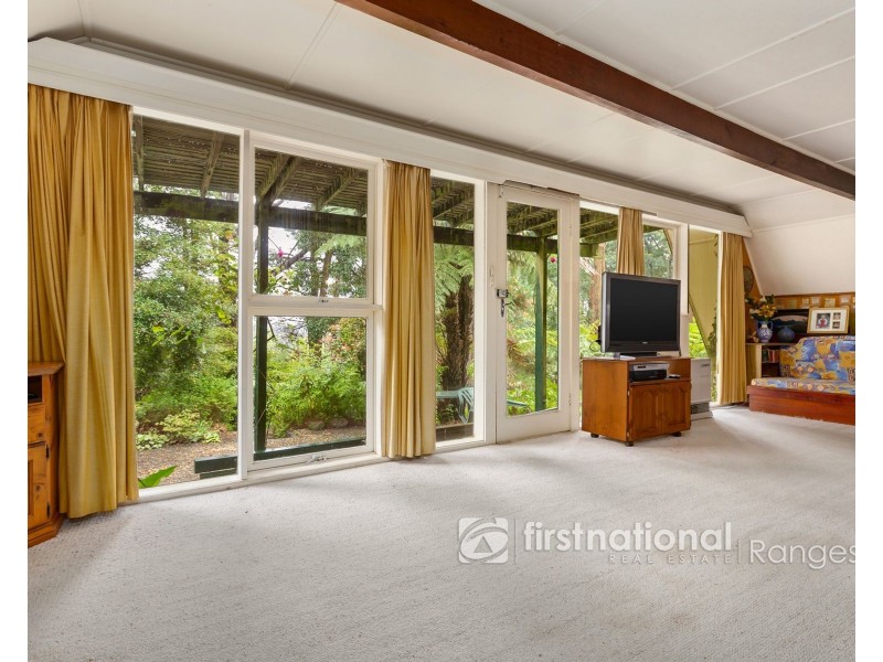 39 View Hill Road, Cockatoo VIC 3781