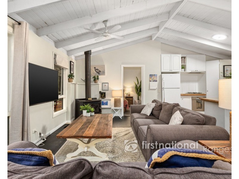 2 Nangana Street, Cockatoo VIC 3781