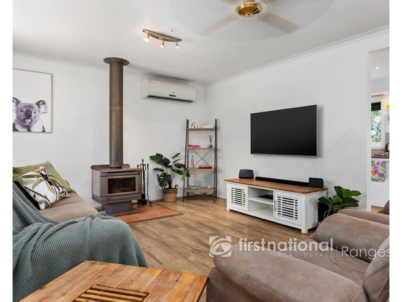 41 Second Avenue, Cockatoo VIC 3781