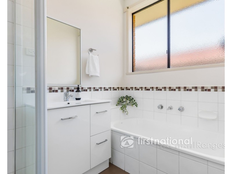 1 Allara Drive, Hampton Park VIC 3976