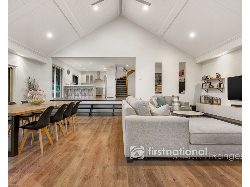 12 Carcoola Street, Cockatoo VIC 3781