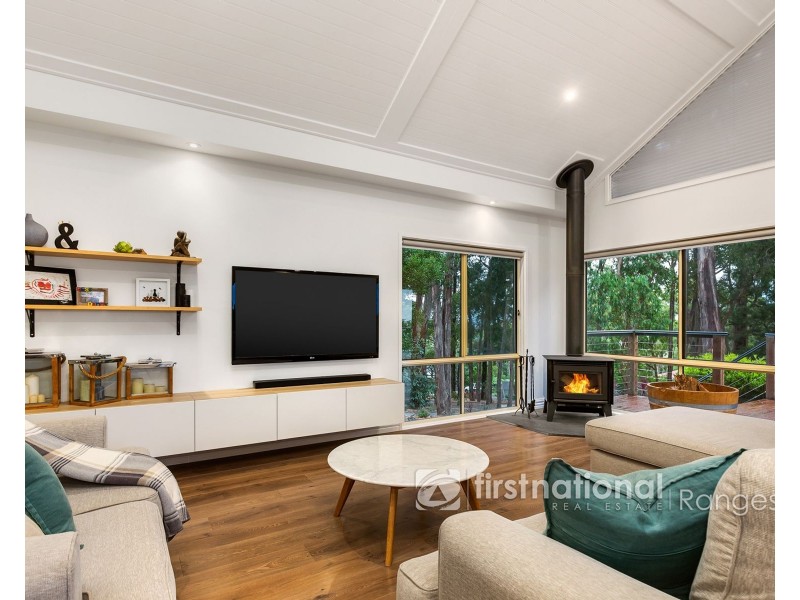 12 Carcoola Street, Cockatoo VIC 3781