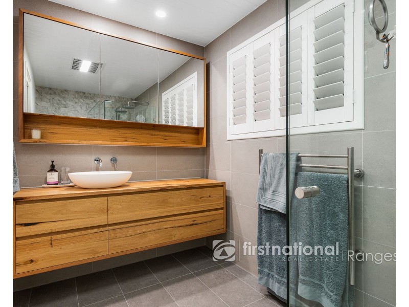 12 Carcoola Street, Cockatoo VIC 3781