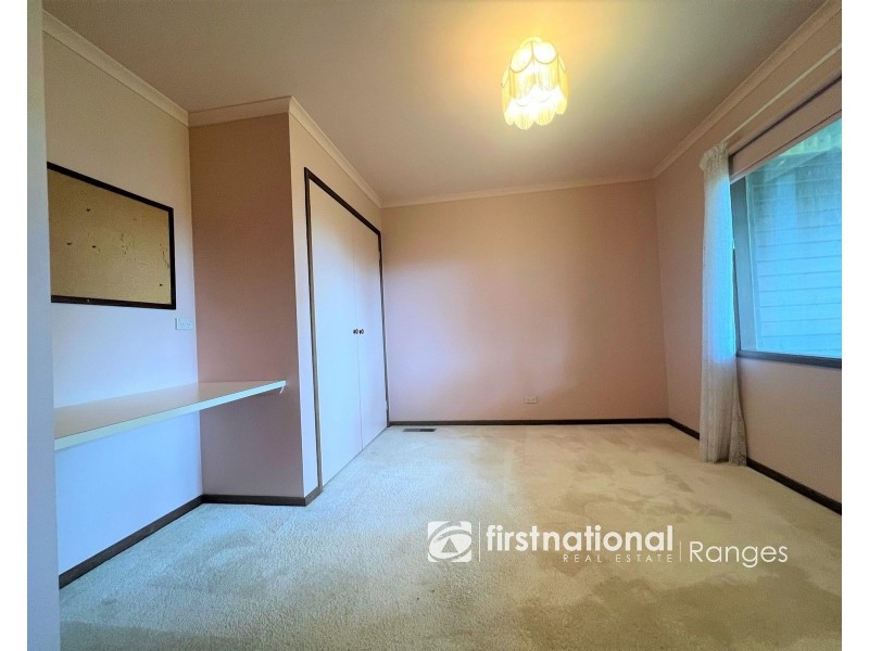 6 Two Bays Crescent, Selby VIC 3159