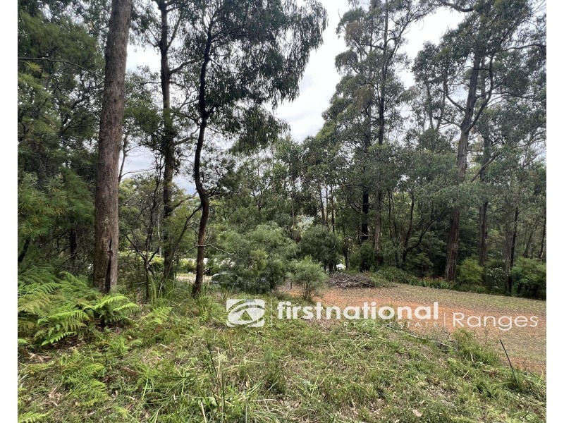 33 Seaview Road, Cockatoo VIC 3781