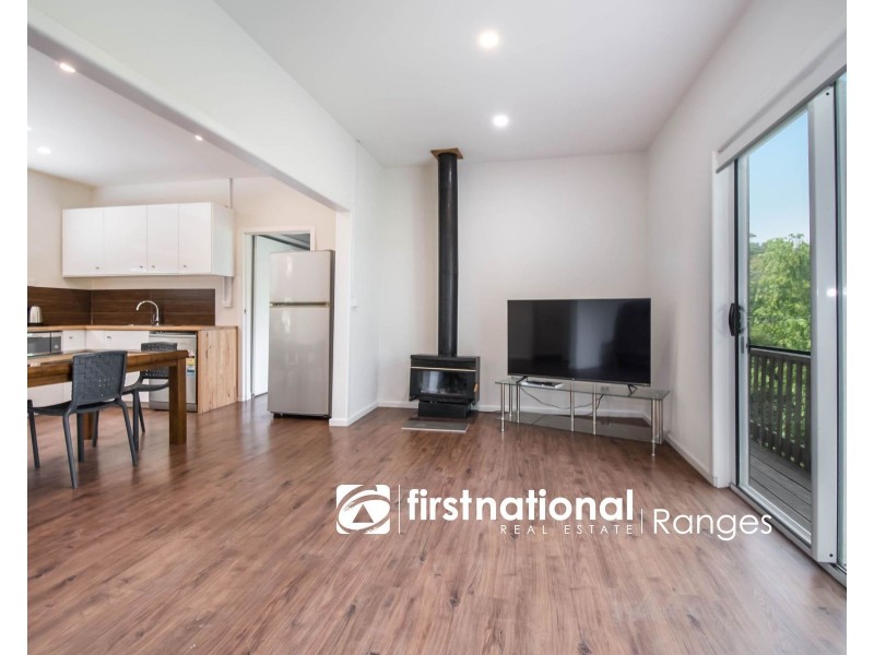 8 Eveline Road, Selby VIC 3159