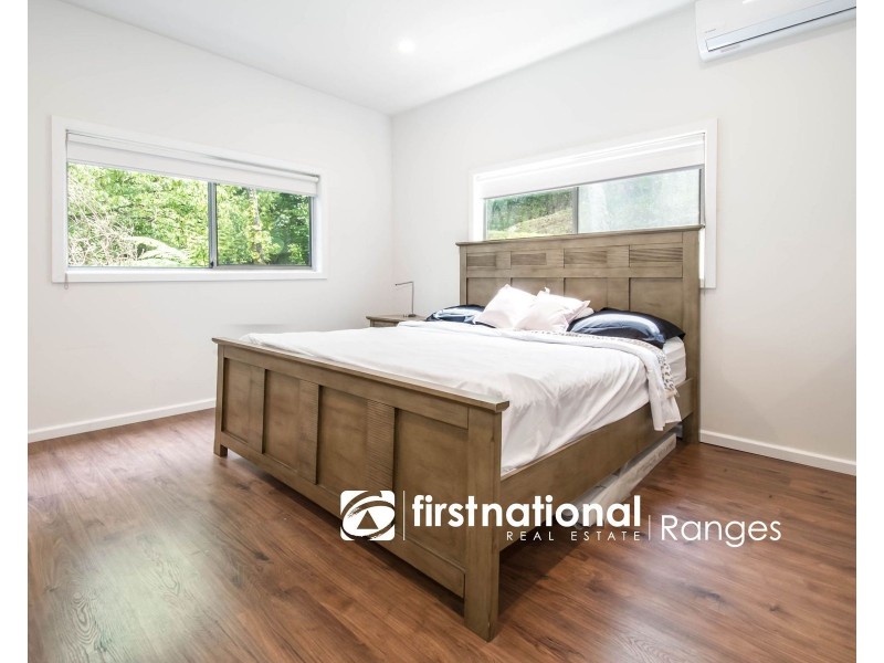 8 Eveline Road, Selby VIC 3159