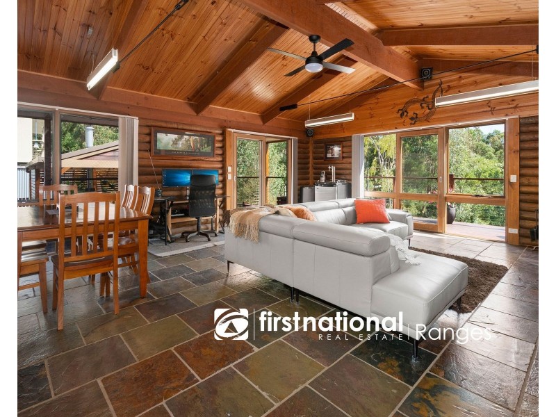 8 Heath Road, Belgrave Heights VIC 3160