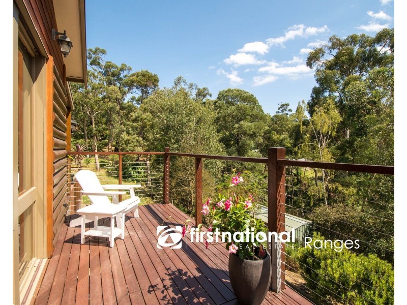 8 Heath Road, Belgrave Heights VIC 3160
