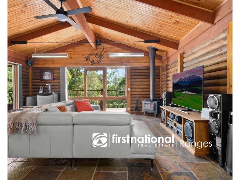 8 Heath Road, Belgrave Heights VIC 3160