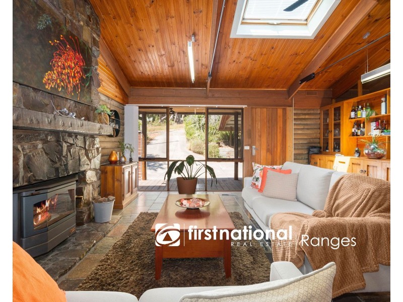 8 Heath Road, Belgrave Heights VIC 3160