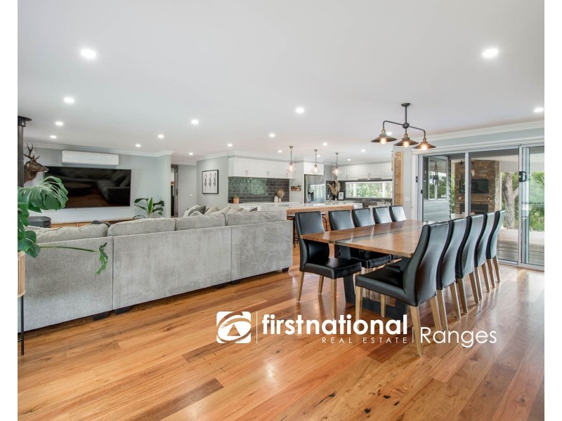 32 View Hill Road, Cockatoo VIC 3781