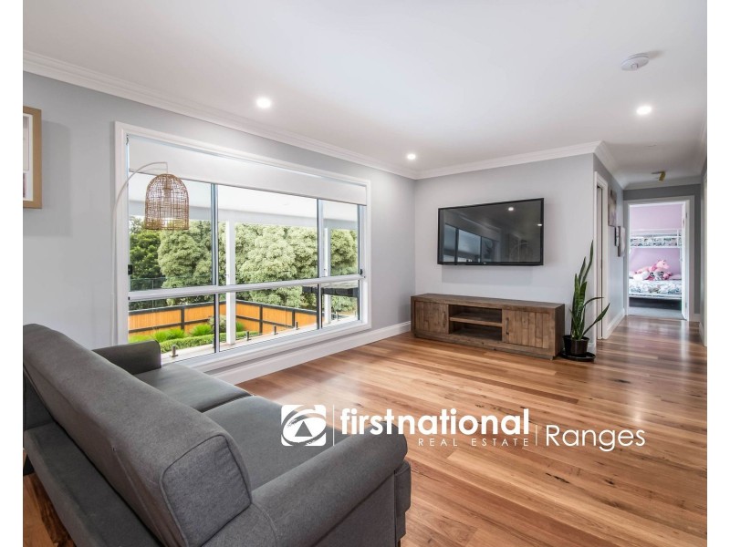 32 View Hill Road, Cockatoo VIC 3781