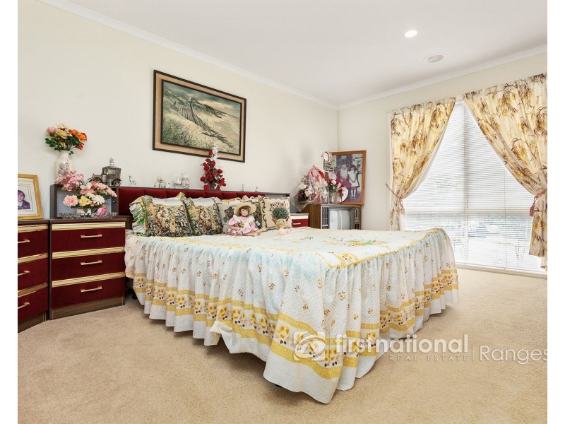 22 Second Avenue, Cockatoo VIC 3781