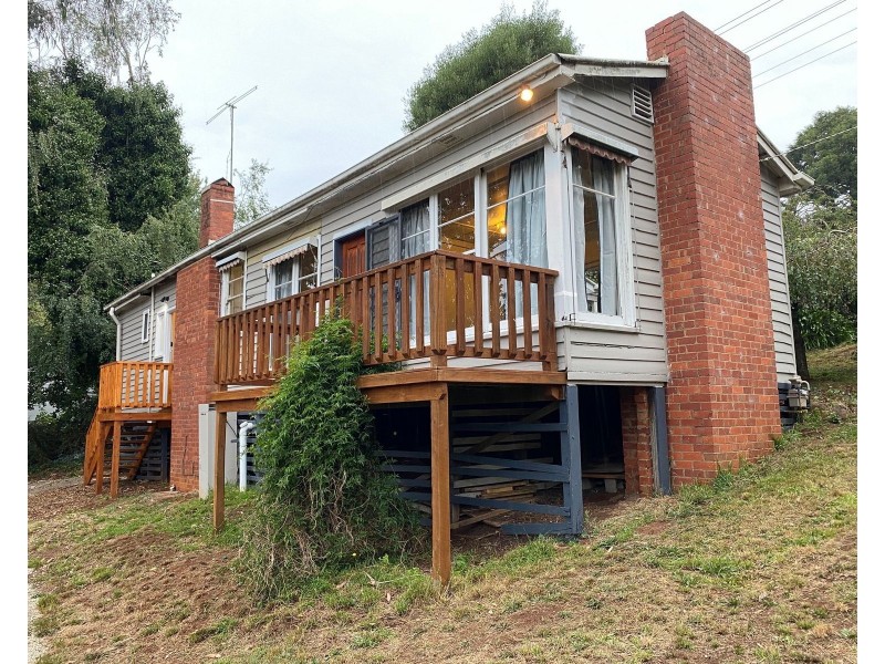 343 Belgrave-Gembrook Road, Emerald VIC 3782