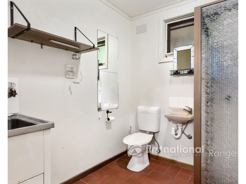 28 First Avenue, Cockatoo VIC 3781