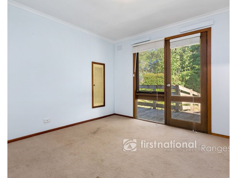 28 First Avenue, Cockatoo VIC 3781