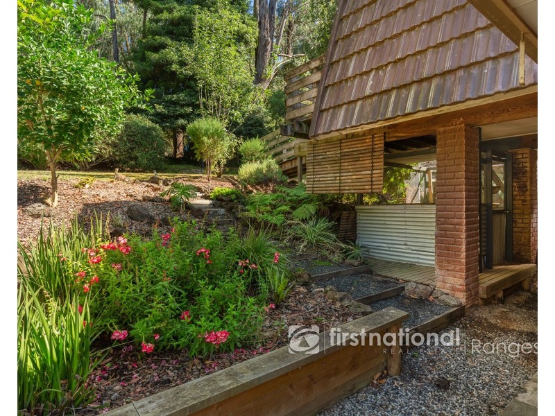 28 First Avenue, Cockatoo VIC 3781