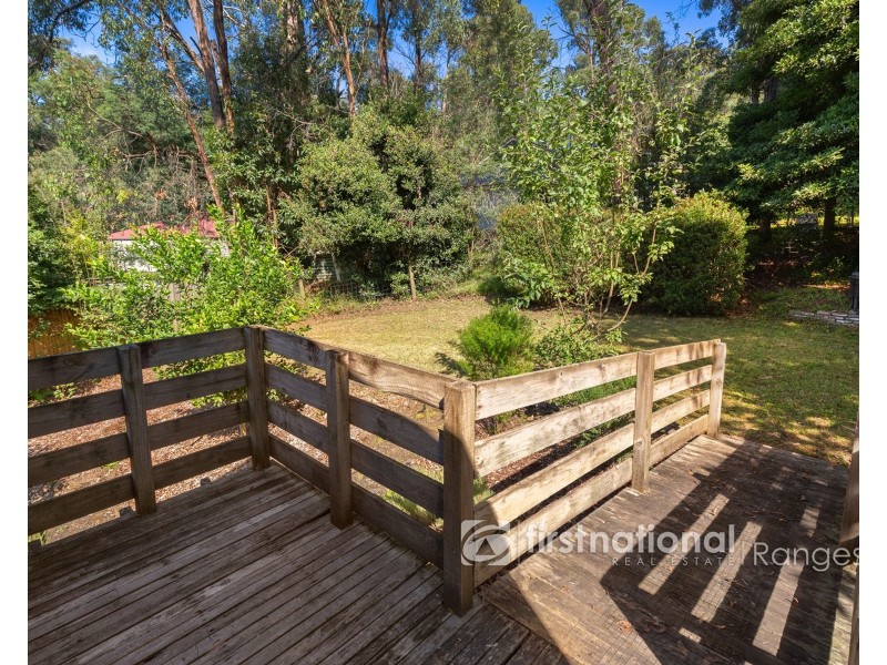 28 First Avenue, Cockatoo VIC 3781