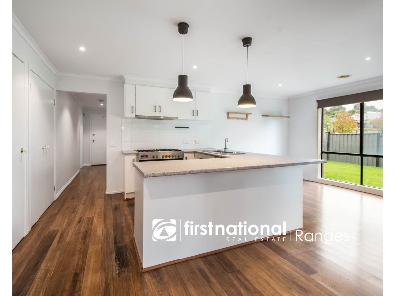 26 Windermere Boulevard, Pakenham VIC 3810