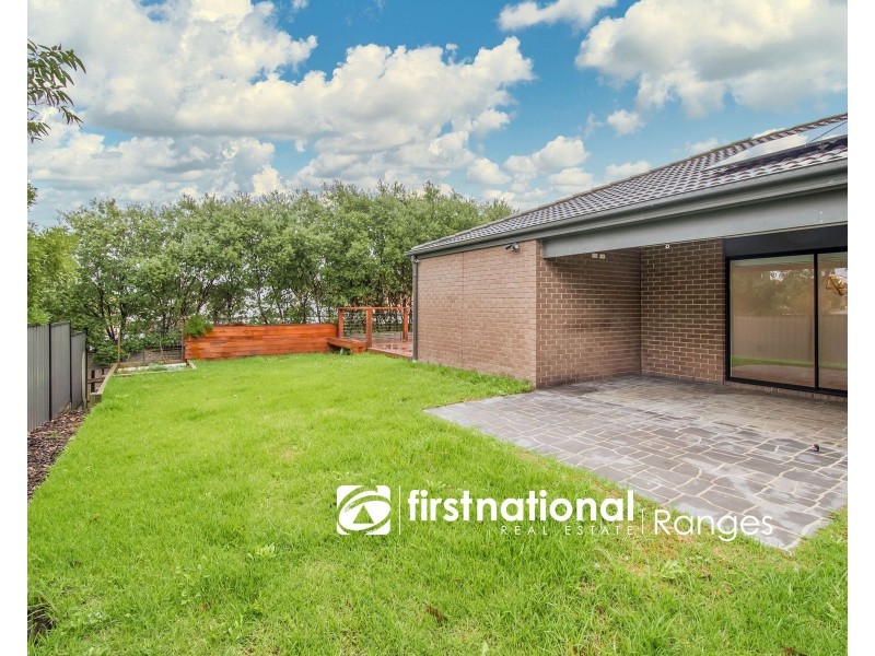 26 Windermere Boulevard, Pakenham VIC 3810