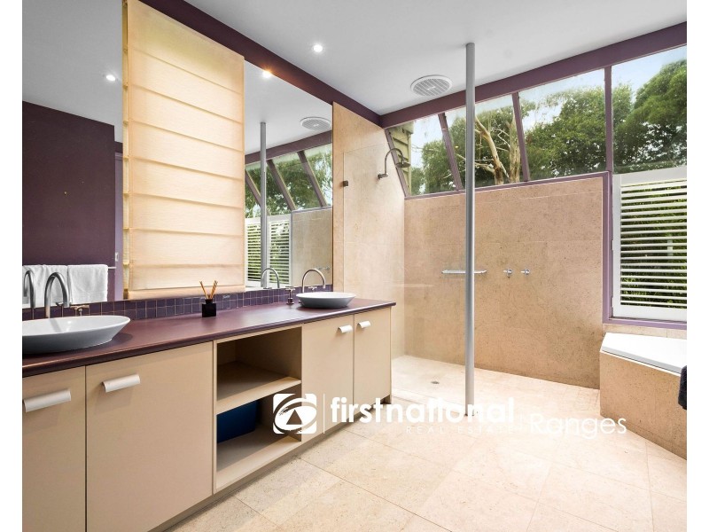 18 Chalet Road, Olinda VIC 3788