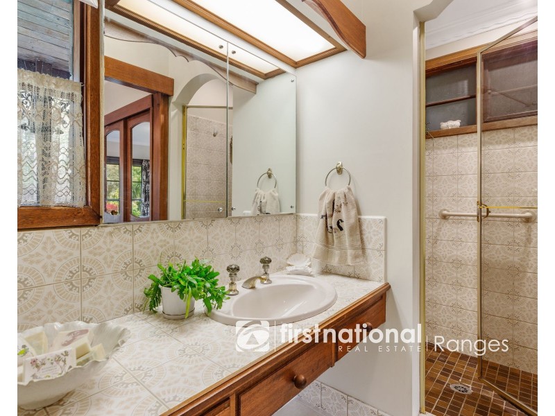 22 Downey Road, Dewhurst VIC 3808