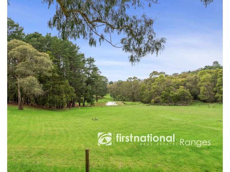 22 Downey Road, Dewhurst VIC 3808