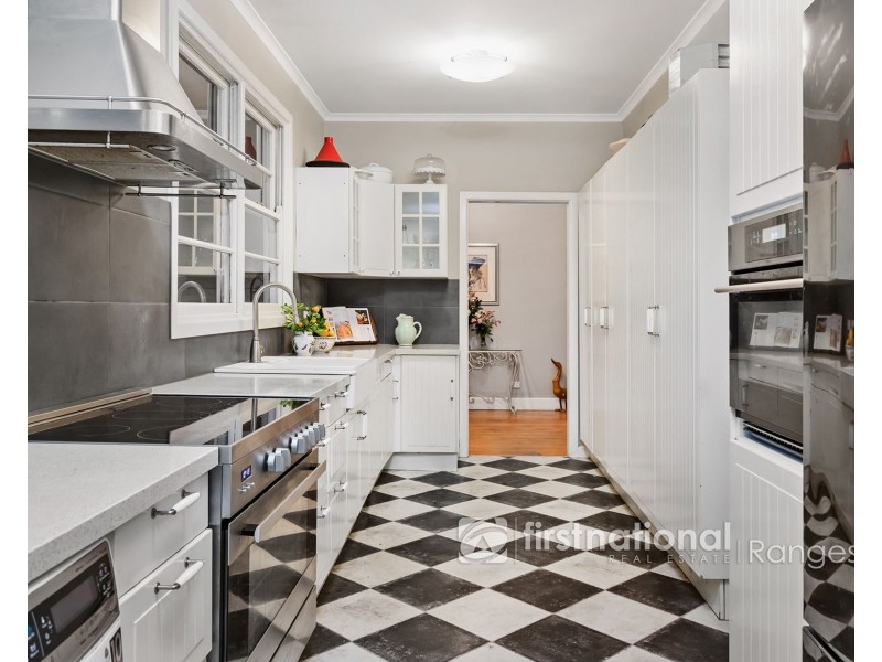 6 Glenbrook Road, Clematis VIC 3782