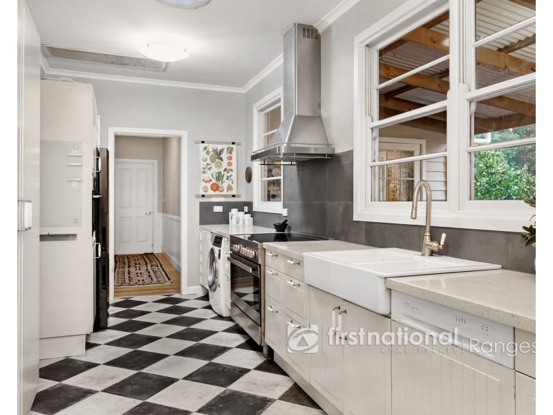 6 Glenbrook Road, Clematis VIC 3782