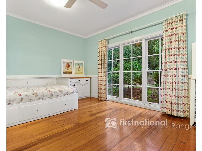 6 Glenbrook Road, Clematis VIC 3782