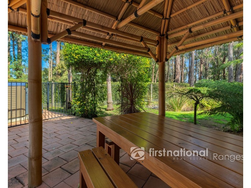 28 Mountain Road, Cockatoo VIC 3781
