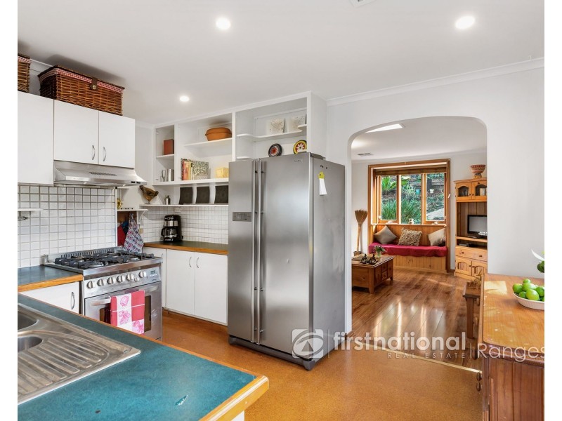 68 Temple Road, Selby VIC 3159