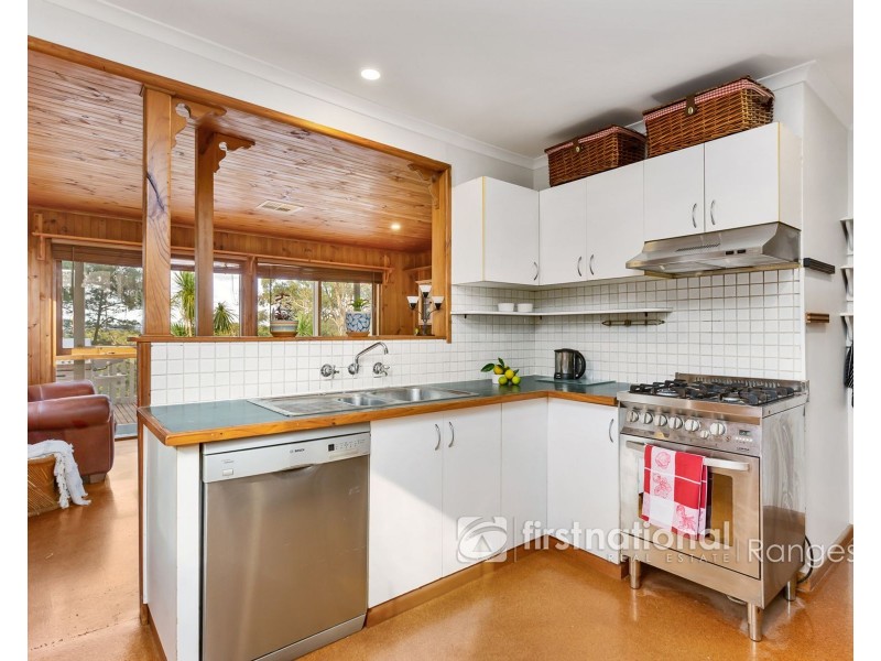 68 Temple Road, Selby VIC 3159
