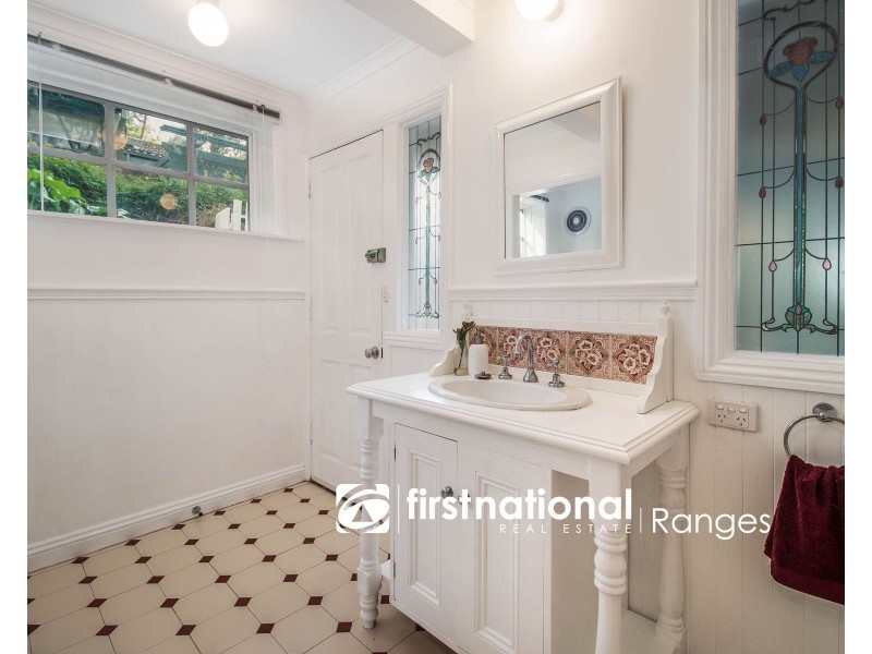 5 Birdwood Avenue, Upwey VIC 3158