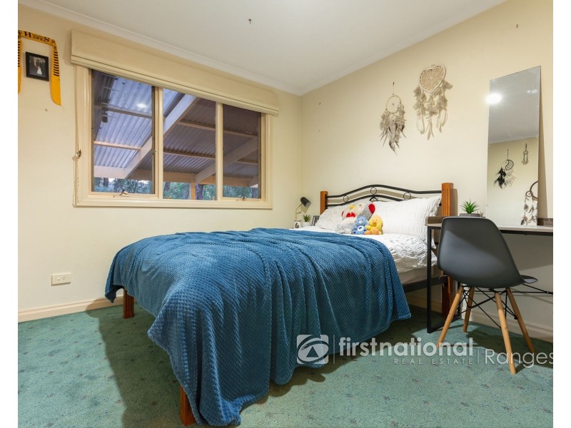 84 Woori Yallock Road, Cockatoo VIC 3781