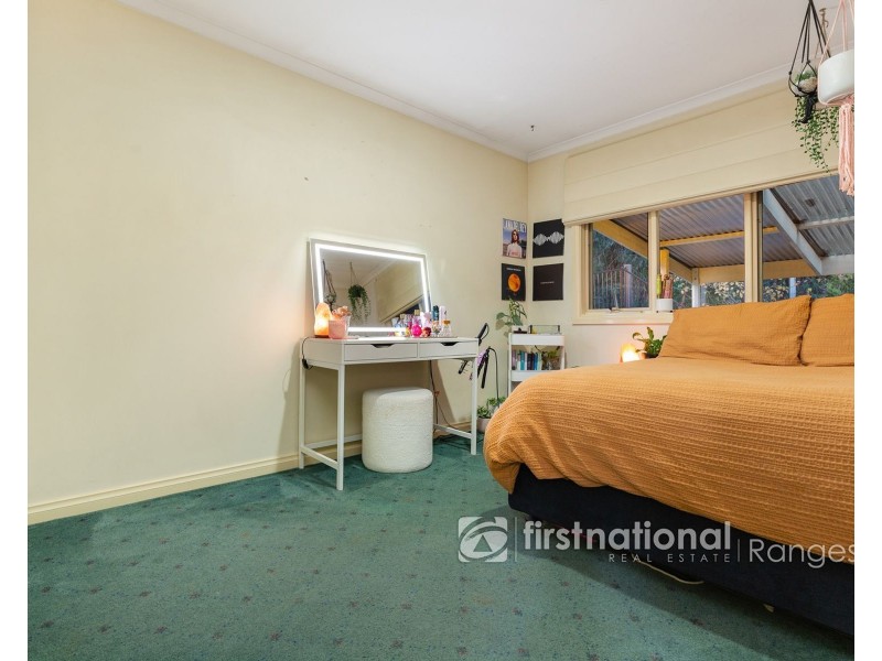 84 Woori Yallock Road, Cockatoo VIC 3781