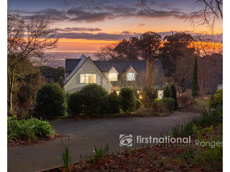 9 Observatory Road, Mount Dandenong VIC 3767