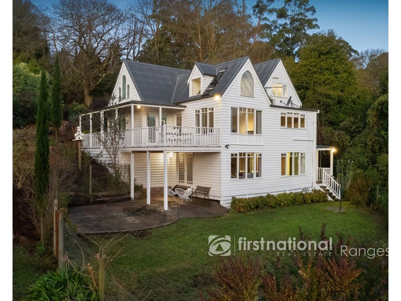 9 Observatory Road, Mount Dandenong VIC 3767