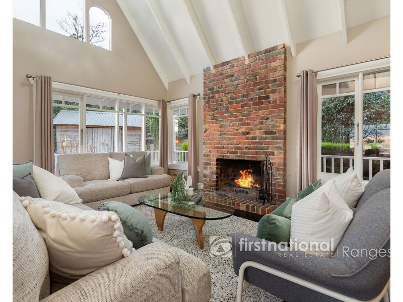 9 Observatory Road, Mount Dandenong VIC 3767