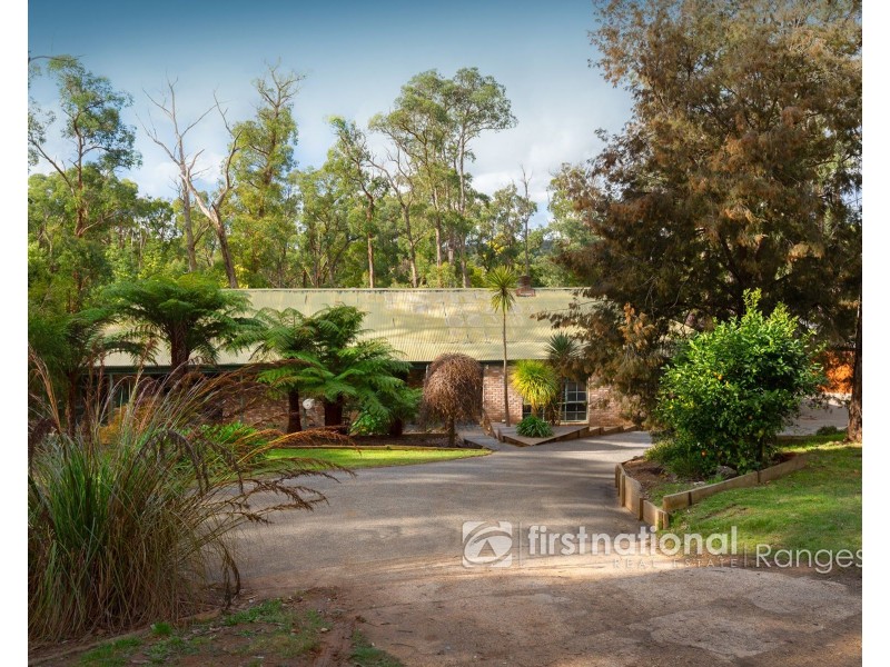 8 Moola Road, Cockatoo VIC 3781